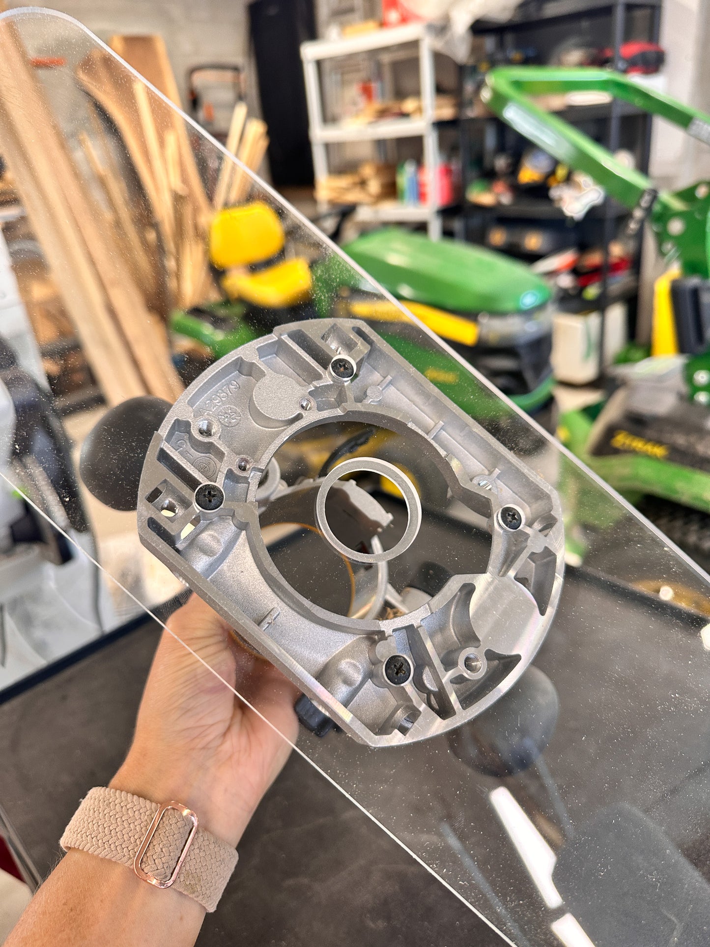 XL Router Base Plate for Dewalt Plunge Router