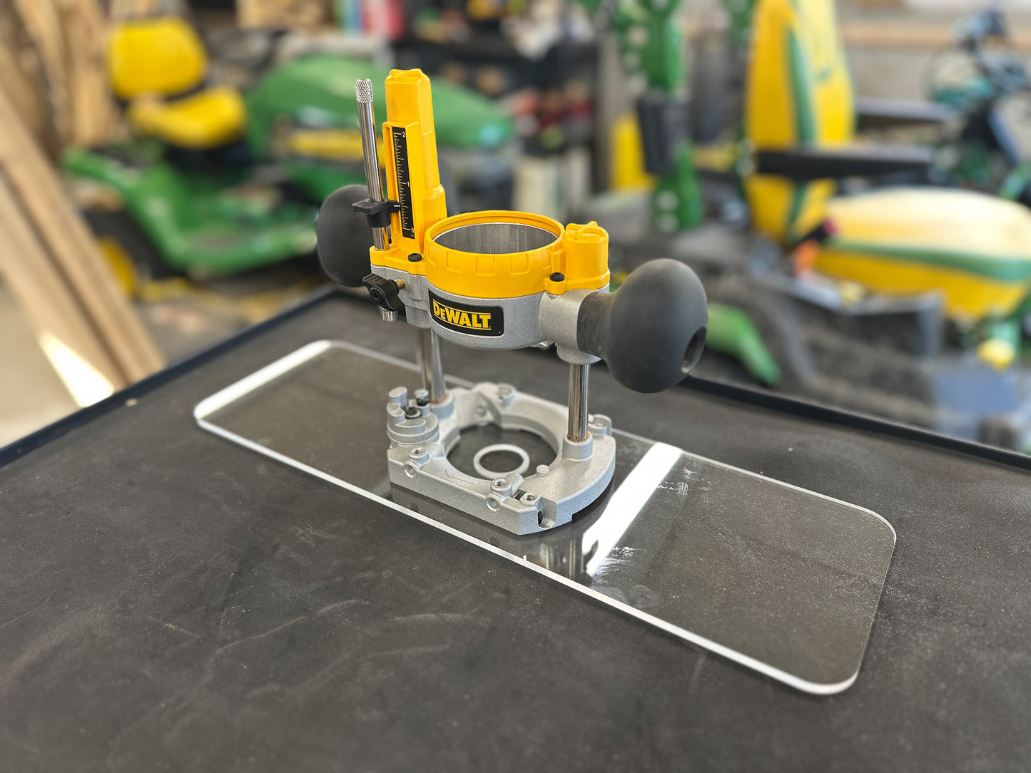 XL Router Base Plate for Dewalt Plunge Router